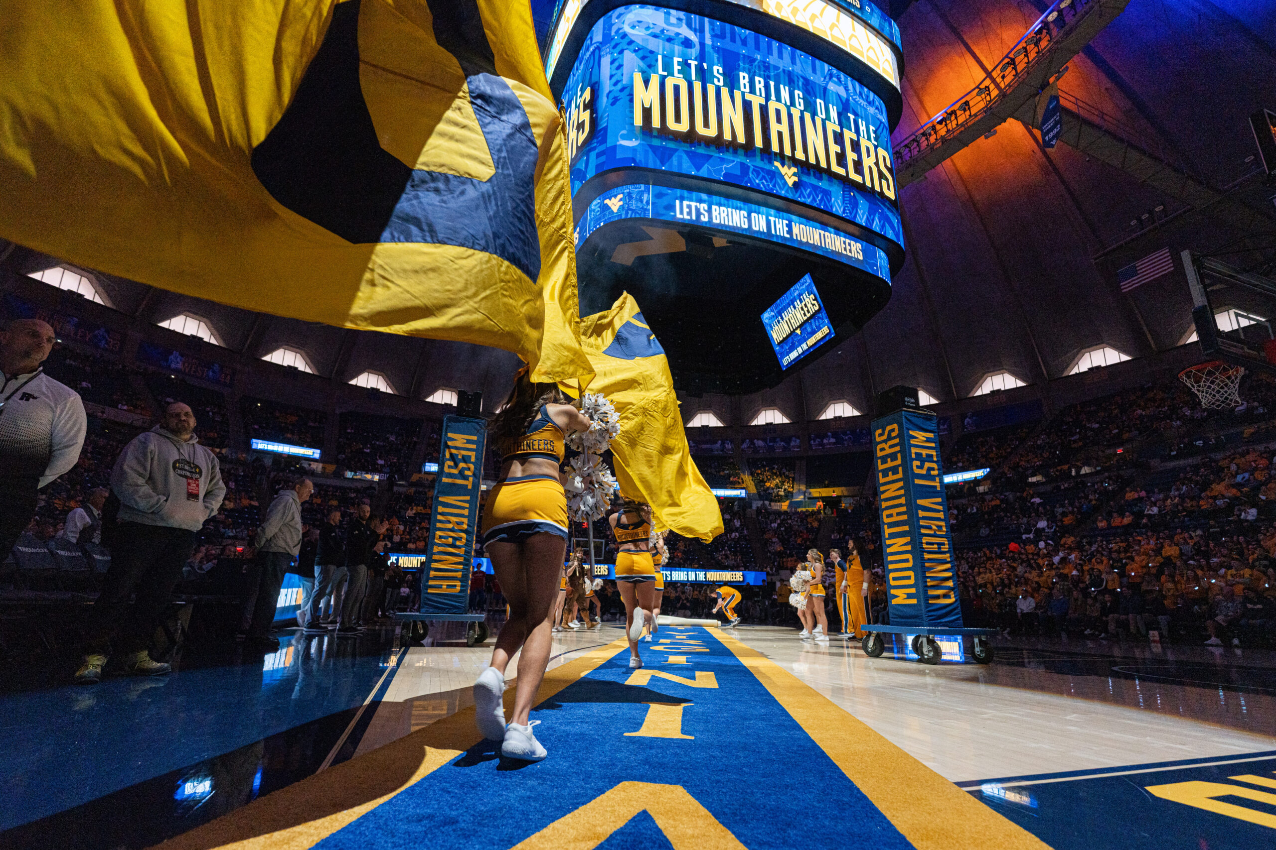 Ross Hodge finalizes WVU hoops roster with Evans Barning's commitment